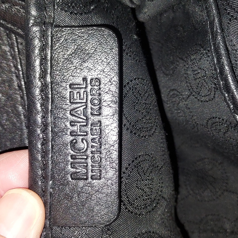 Michael Kors Fulton Hobo Bag - Picture 11 of 16